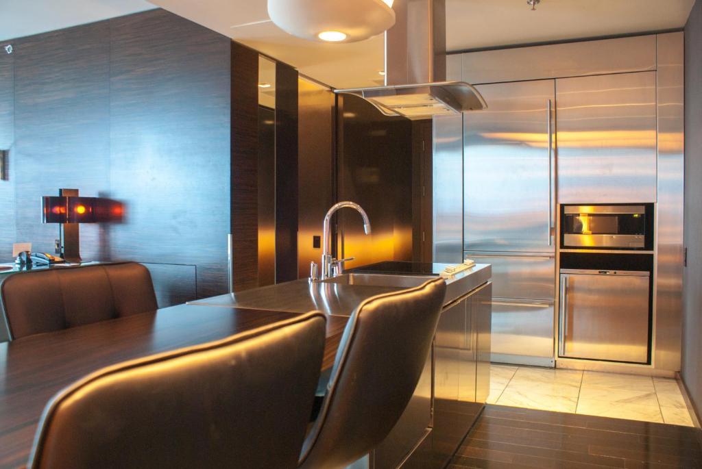 One Bedroom Suite Strip View